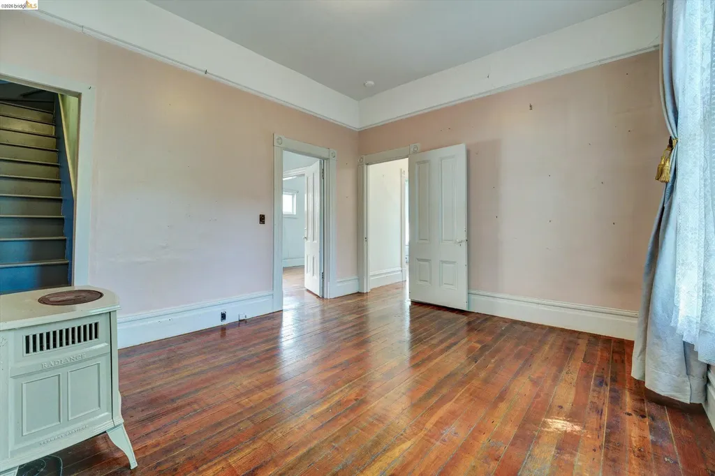2009 Berkeley Way Berkeley CA 94704