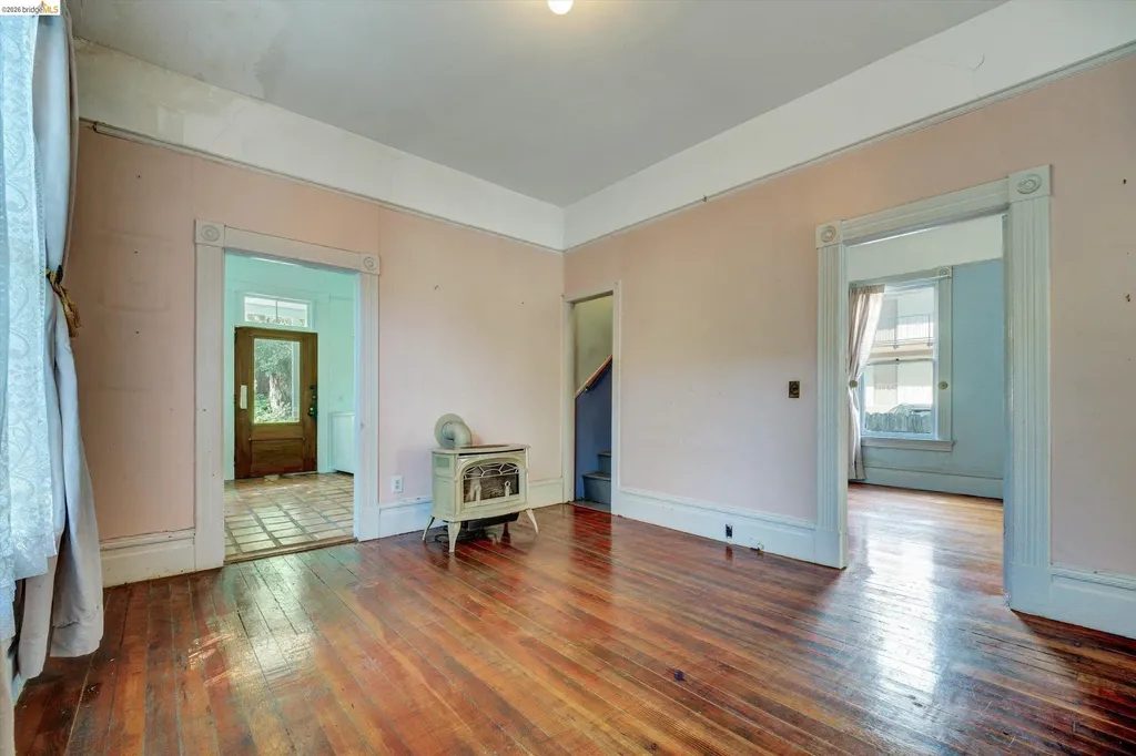2009 Berkeley Way Berkeley CA 94704