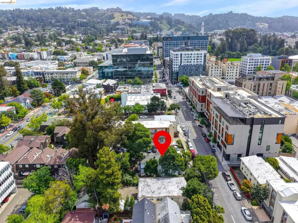2009 Berkeley Way Berkeley CA 94704