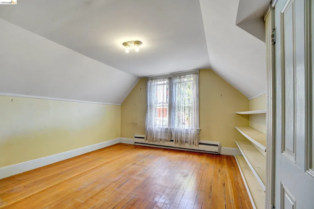 2009 Berkeley Way Berkeley CA 94704