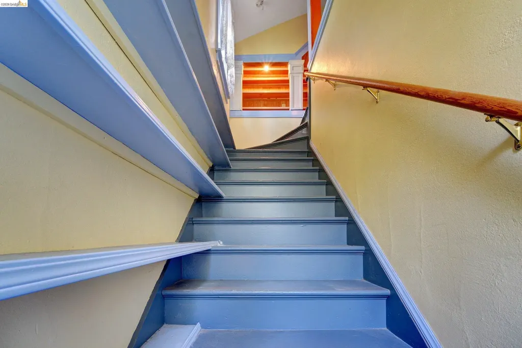 2009 Berkeley Way Berkeley CA 94704
