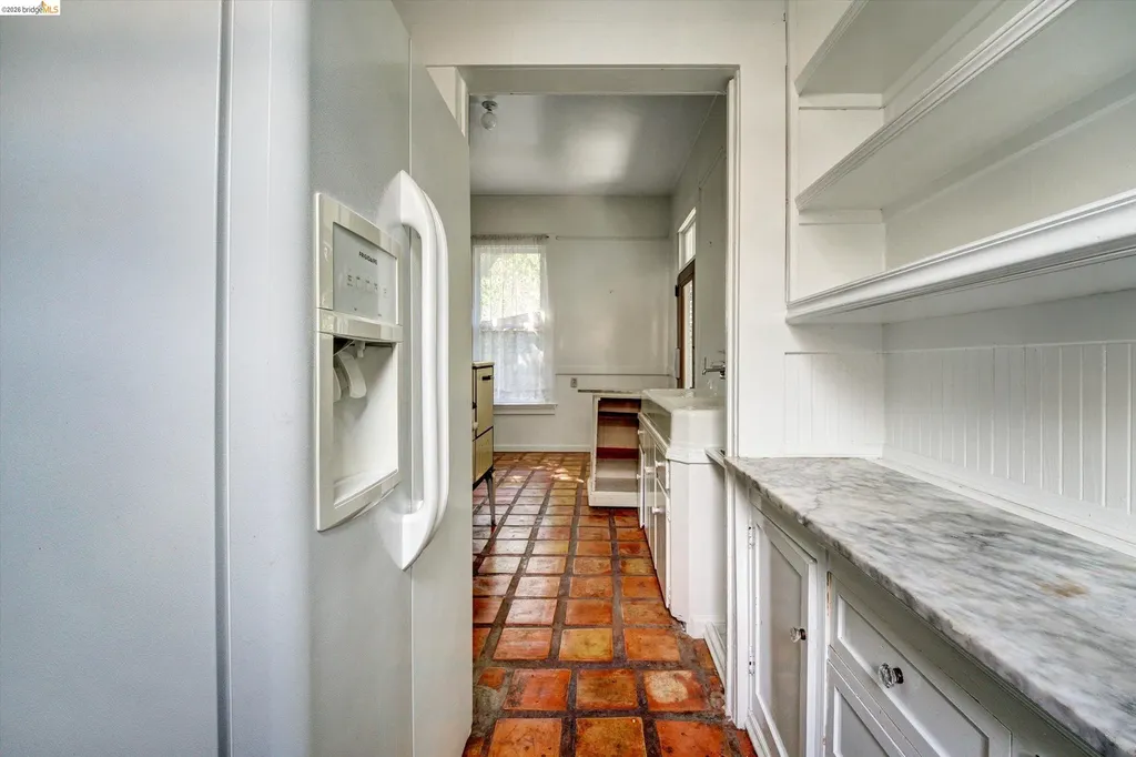 2009 Berkeley Way Berkeley CA 94704