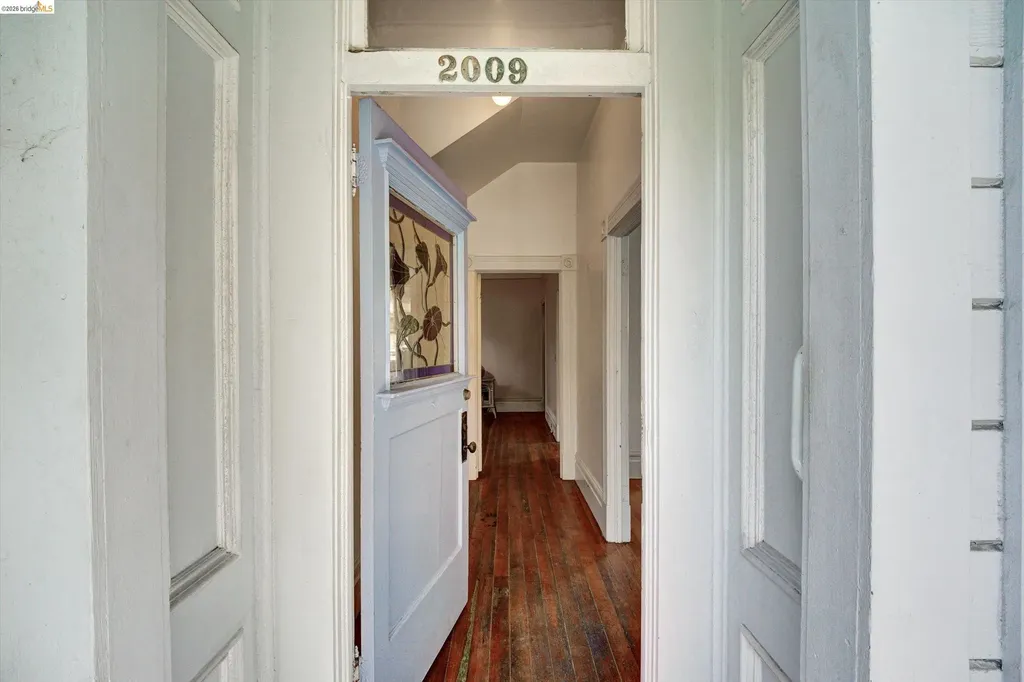 2009 Berkeley Way Berkeley CA 94704