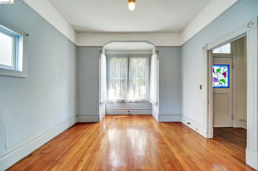 2009 Berkeley Way Berkeley CA 94704