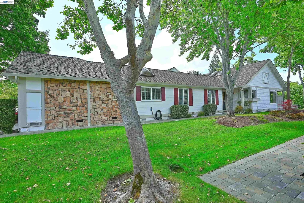 521 Silver Lake Drive Danville CA 94526