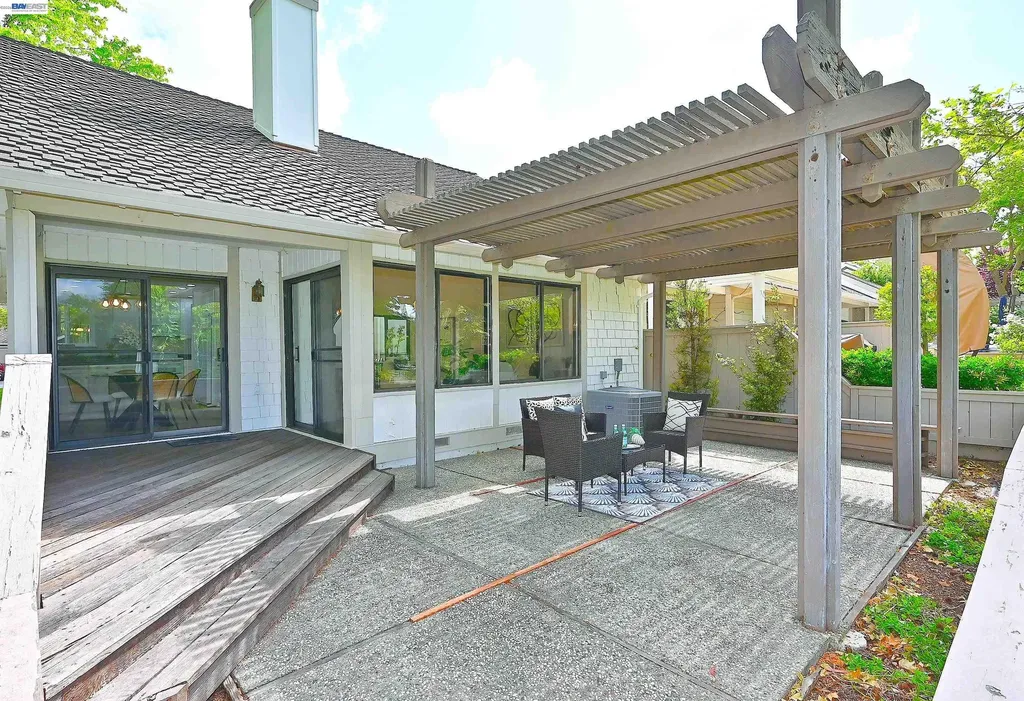 521 Silver Lake Drive Danville CA 94526