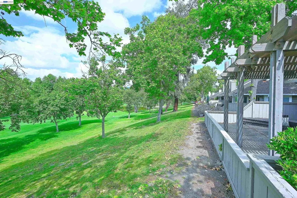 521 Silver Lake Drive Danville CA 94526
