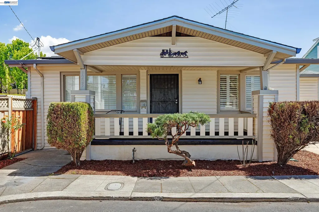 1225 Richard Place Hayward CA 94541