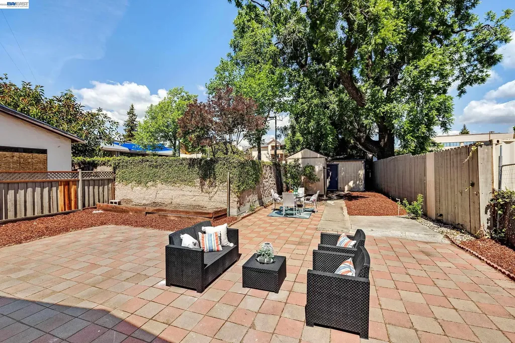 1225 Richard Place Hayward CA 94541