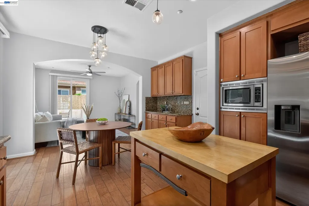 5880 Hillbrook Place Dublin CA 94568