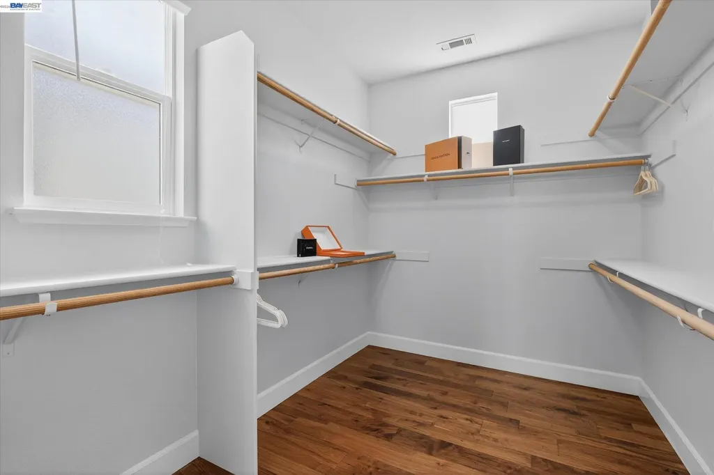 5880 Hillbrook Place Dublin CA 94568