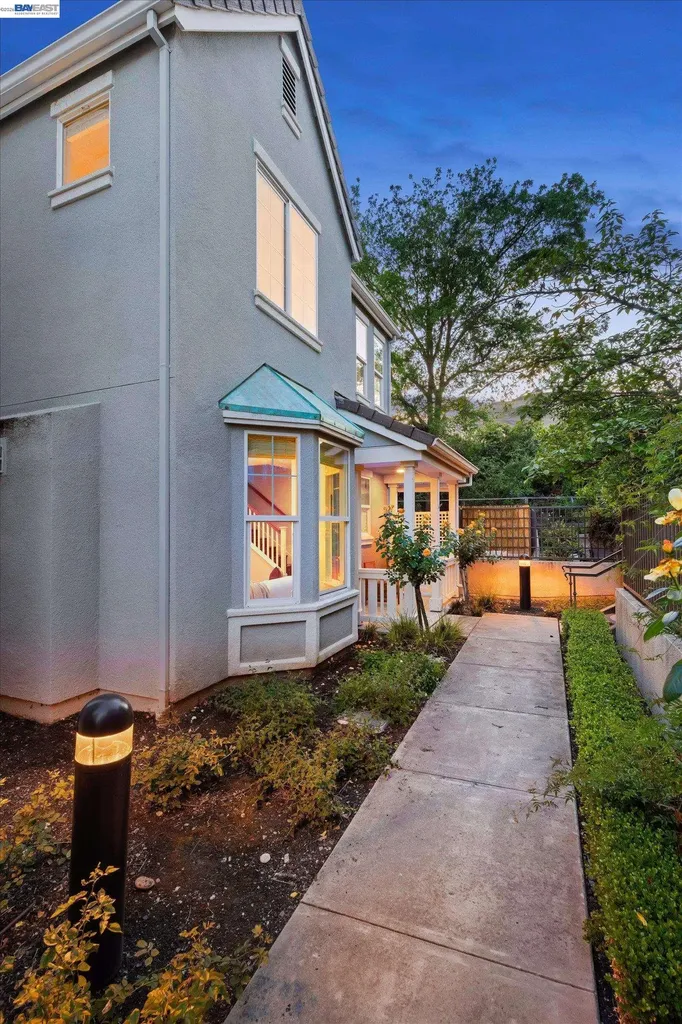 5880 Hillbrook Place Dublin CA 94568