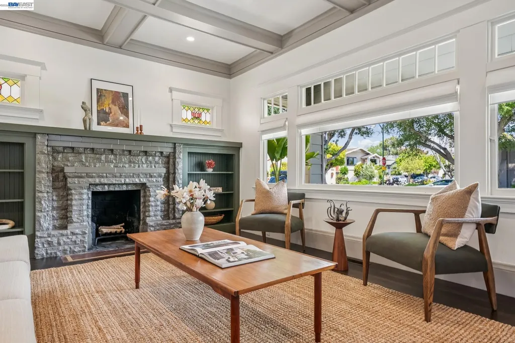 3002 San Jose Avenue Alameda CA 94501
