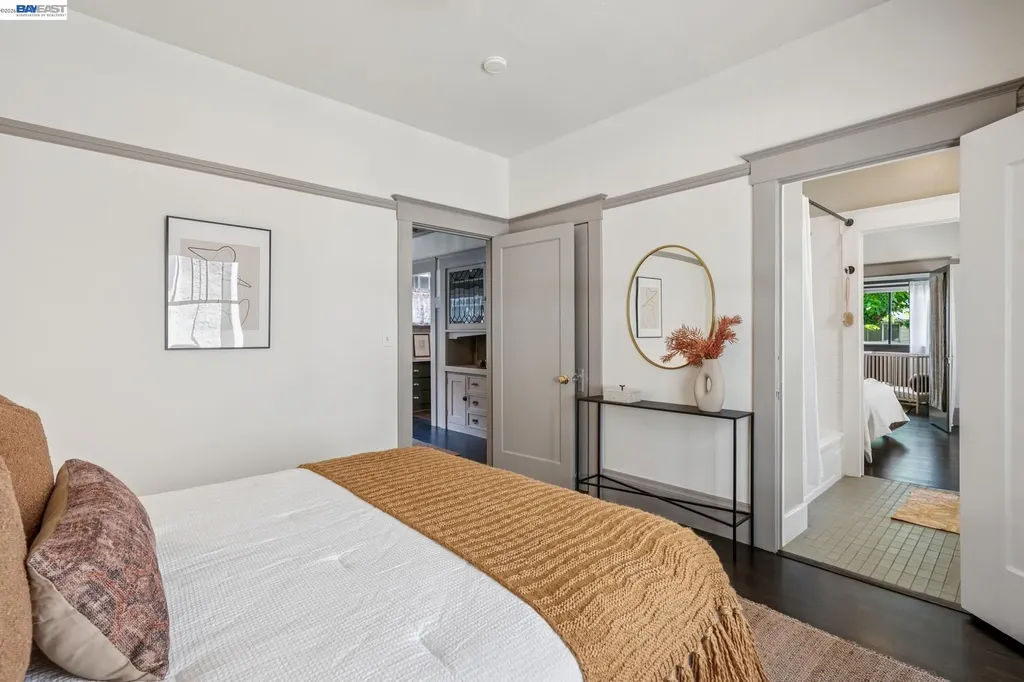 3002 San Jose Avenue Alameda CA 94501