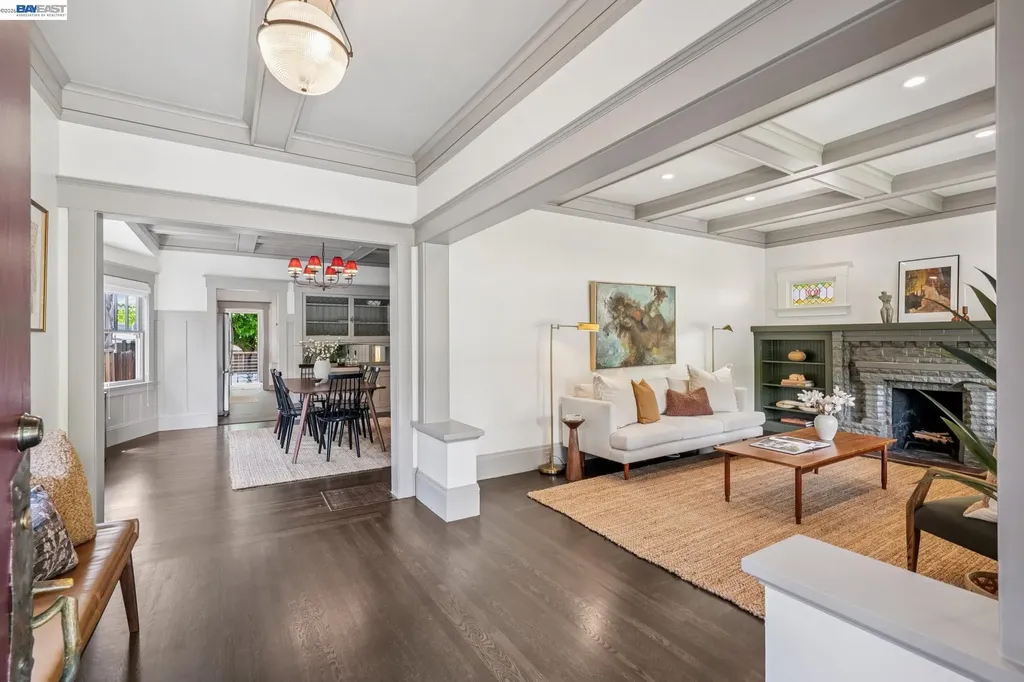 3002 San Jose Avenue Alameda CA 94501