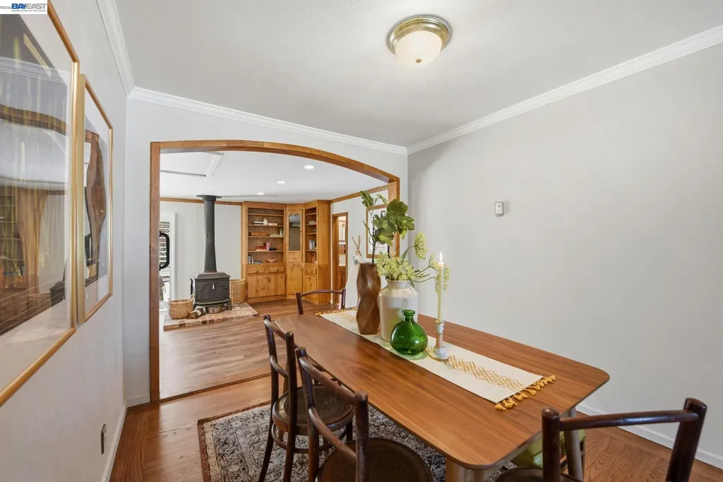 1738 Via Buena Vista San Lorenzo CA 94580