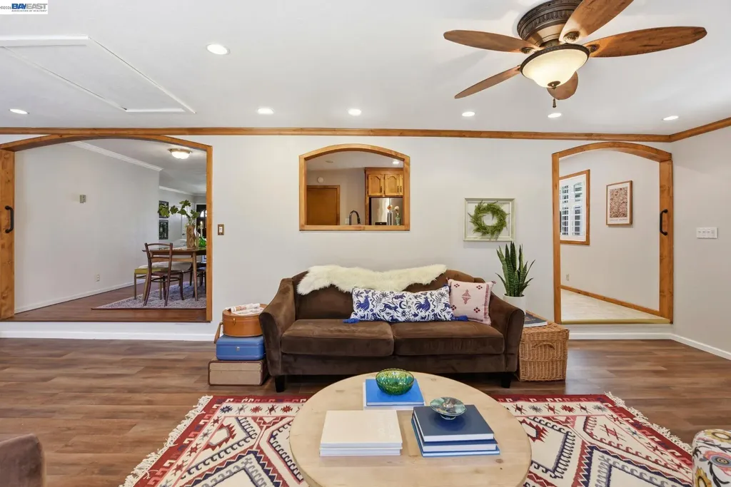 1738 Via Buena Vista San Lorenzo CA 94580
