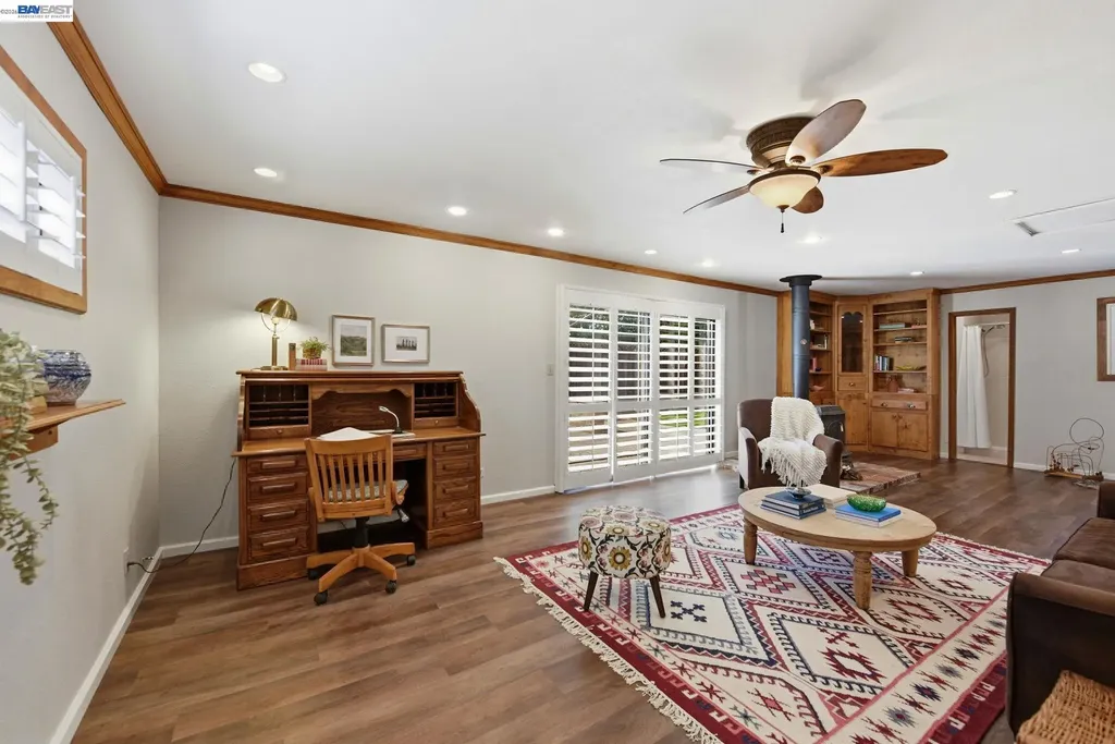 1738 Via Buena Vista San Lorenzo CA 94580