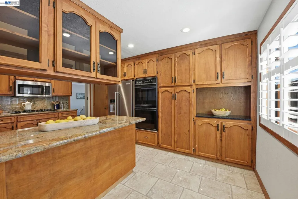1738 Via Buena Vista San Lorenzo CA 94580