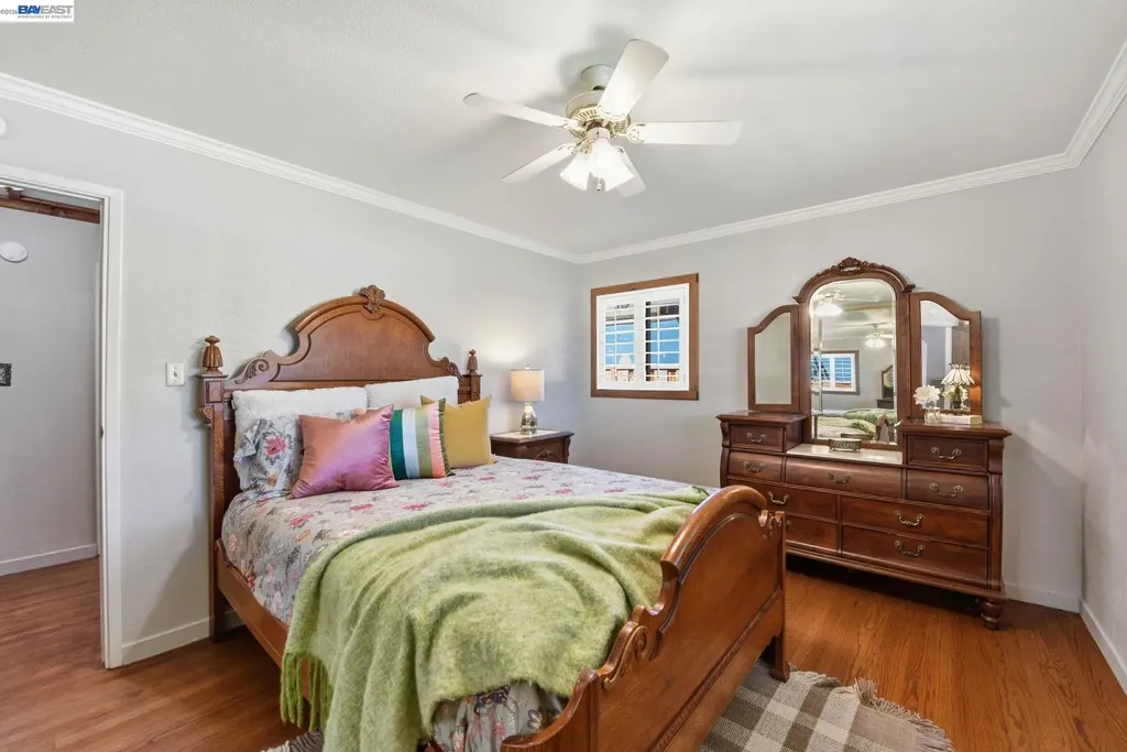 1738 Via Buena Vista San Lorenzo CA 94580