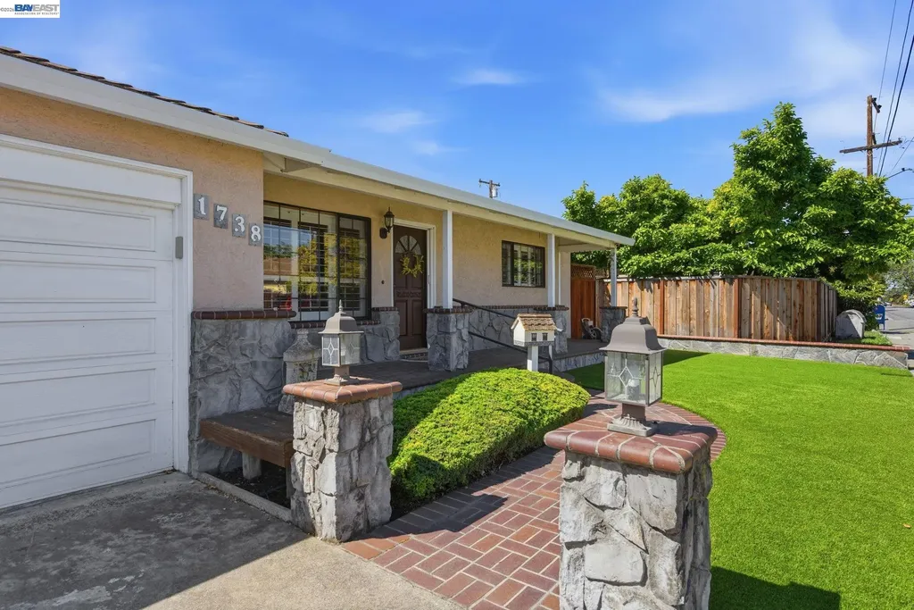 1738 Via Buena Vista San Lorenzo CA 94580