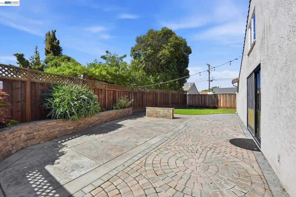 1738 Via Buena Vista San Lorenzo CA 94580