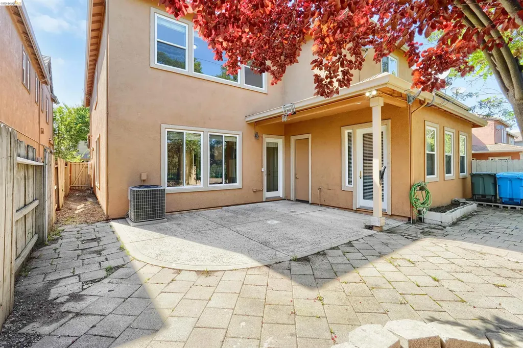 9208 Hallmark Place Vallejo CA 94591