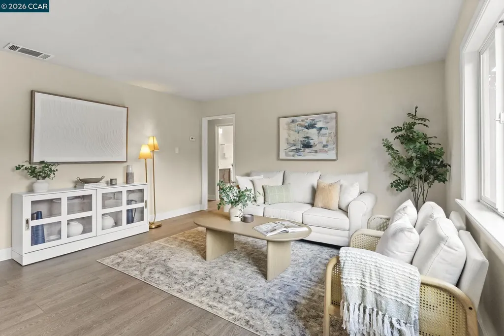 934 Juanita Drive Lafayette CA 94595