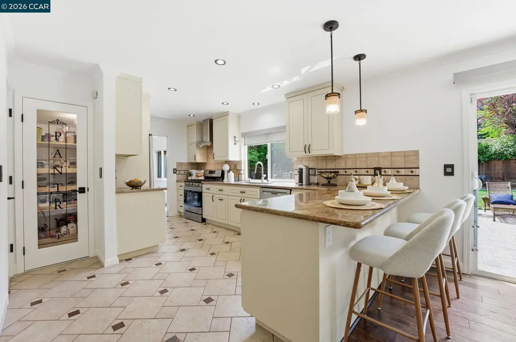 1433 Walnut Avenue Walnut Creek CA 94598