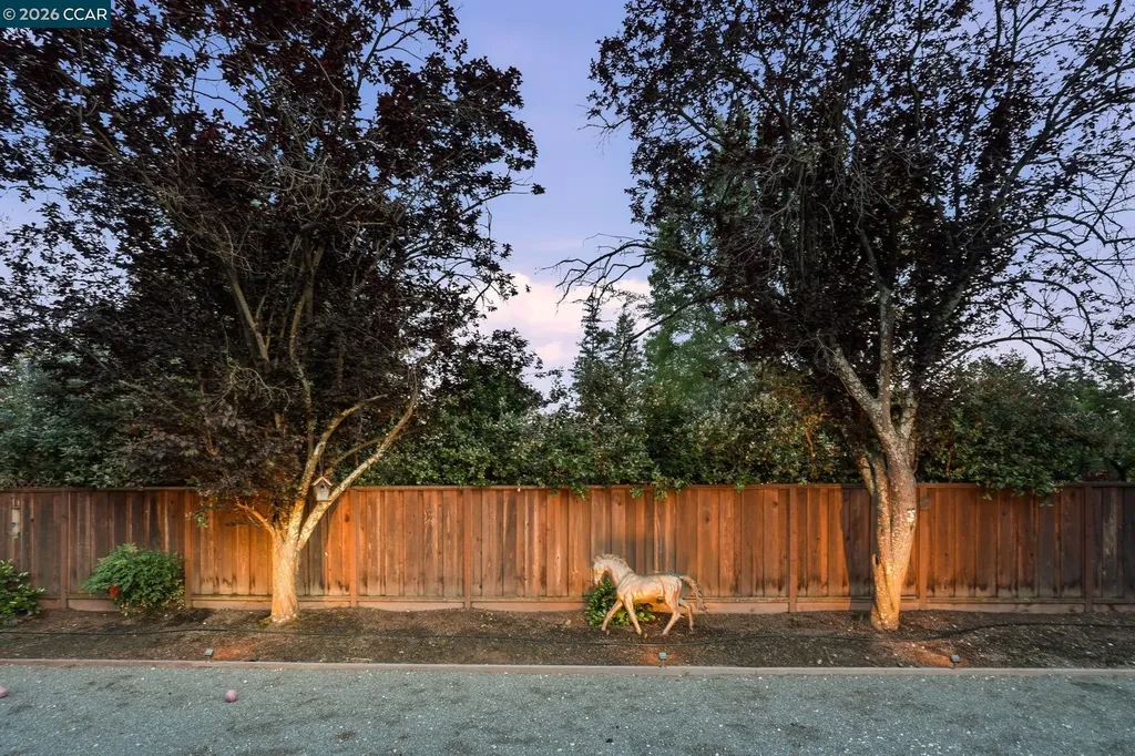 1433 Walnut Avenue Walnut Creek CA 94598
