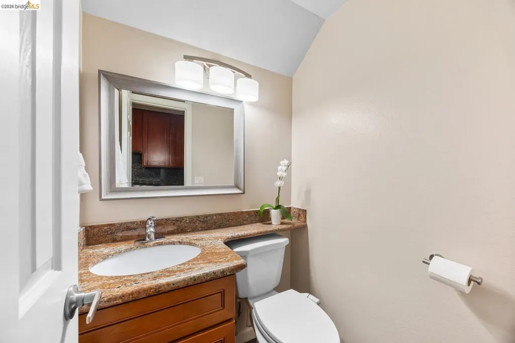 43 Paseo Grande San Lorenzo CA 94580