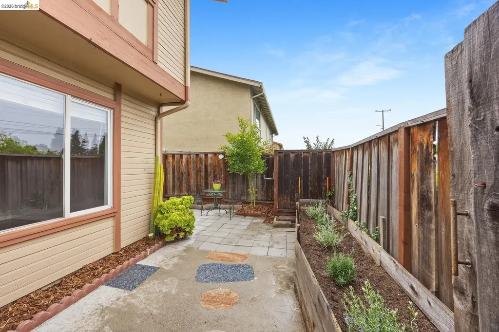 43 Paseo Grande San Lorenzo CA 94580