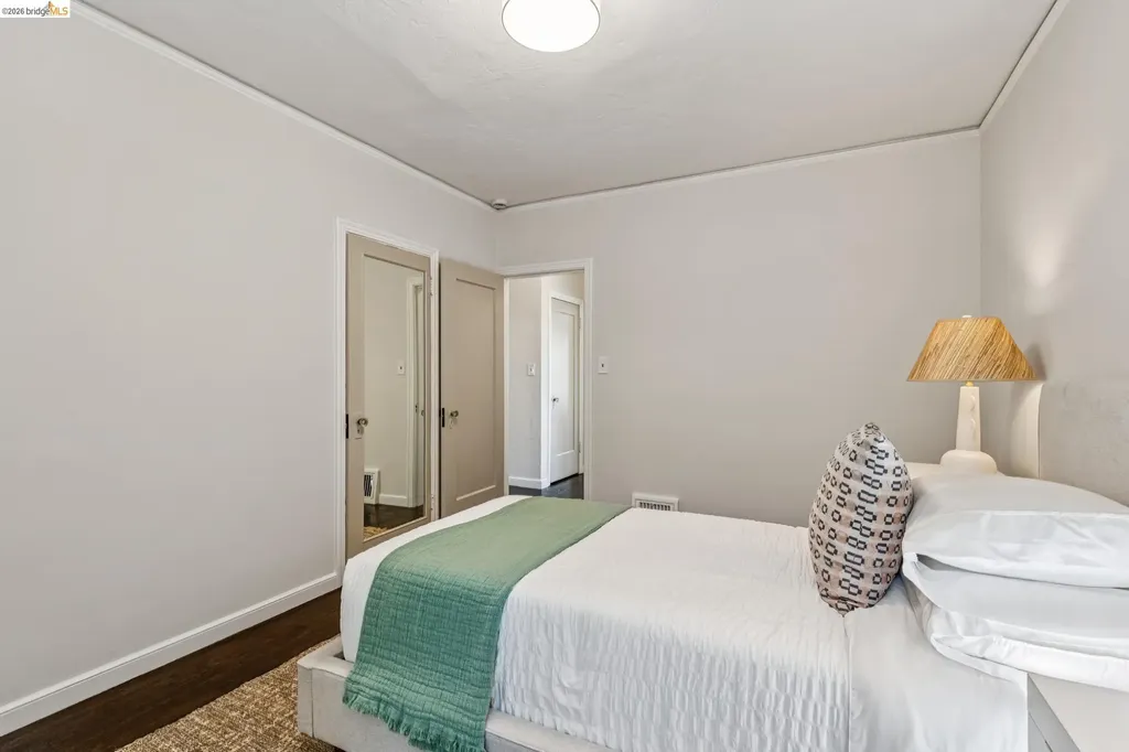 575 58th Street Oakland CA 94609
