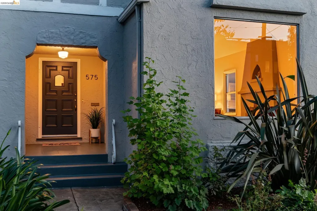 575 58th Street Oakland CA 94609