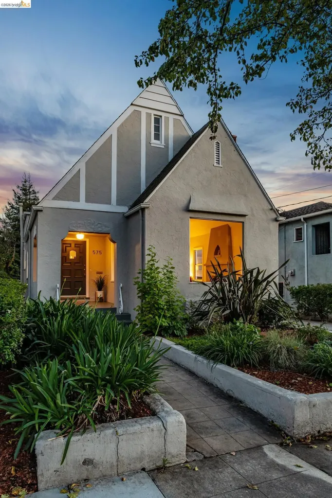 575 58th Street Oakland CA 94609