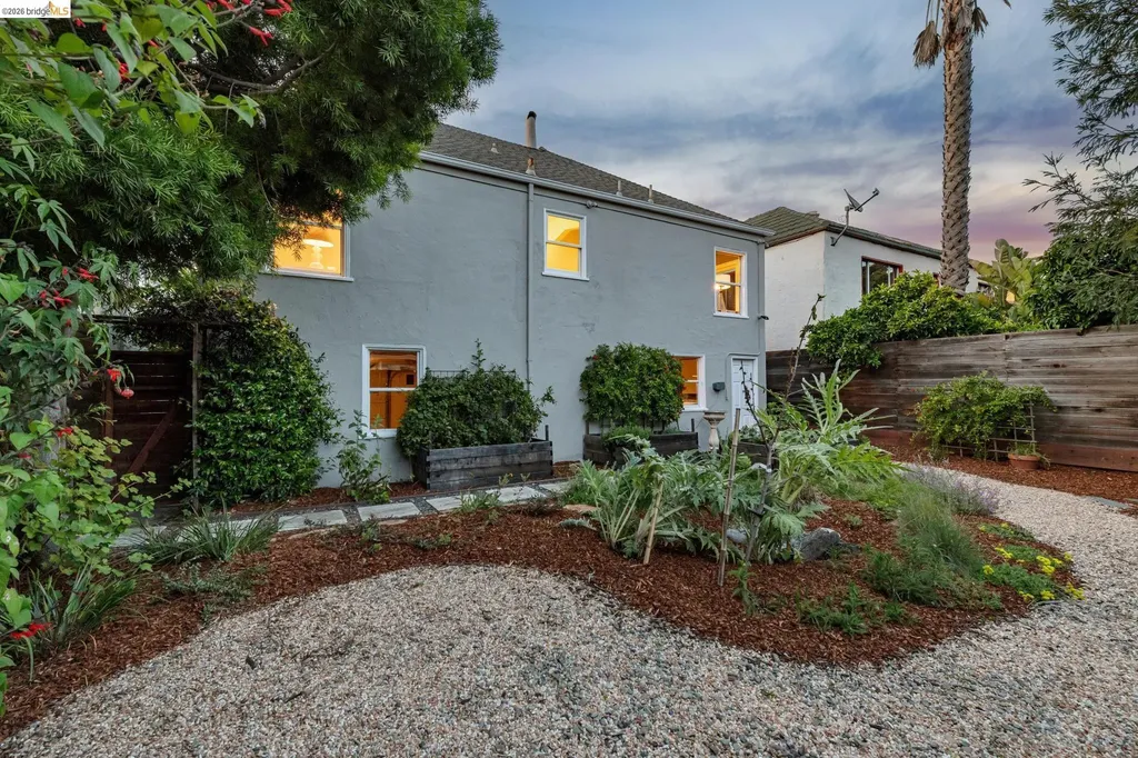 575 58th Street Oakland CA 94609