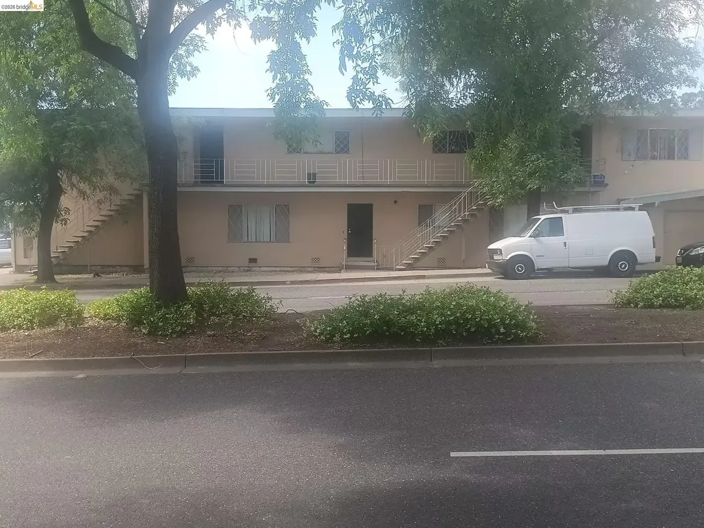 3434 California Street Oakland CA 94602