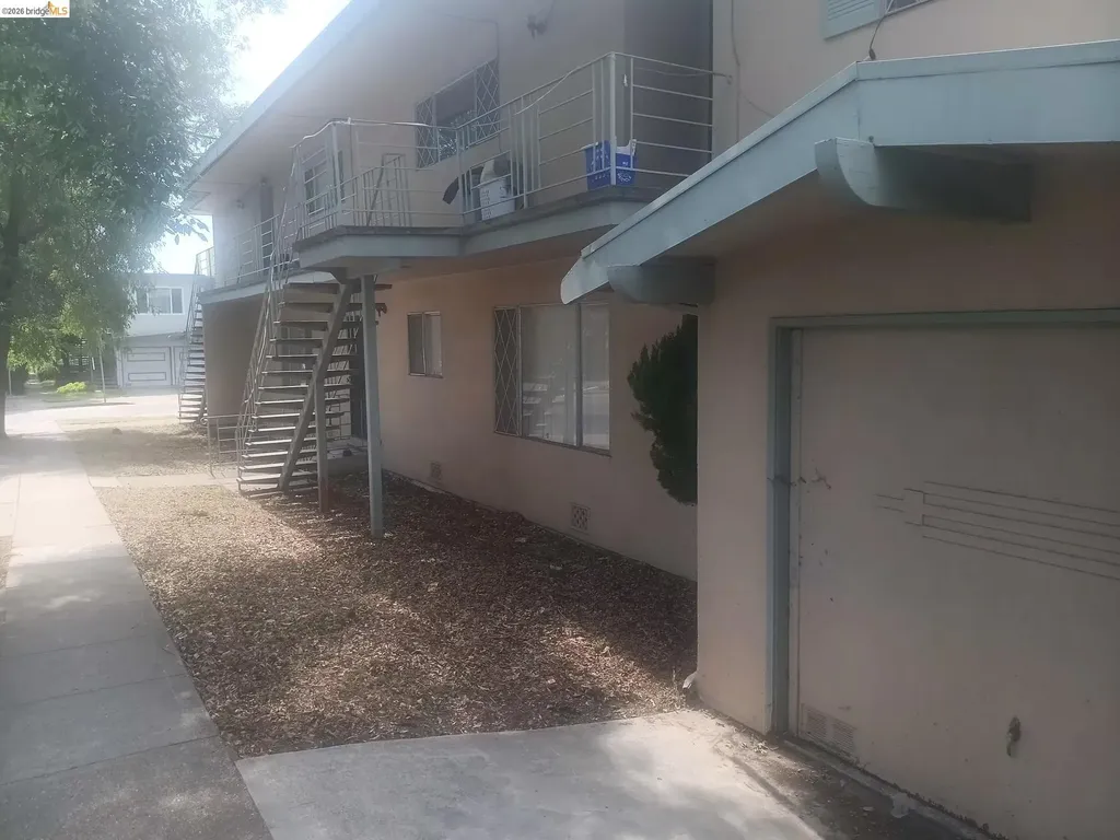 3434 California Street Oakland CA 94602