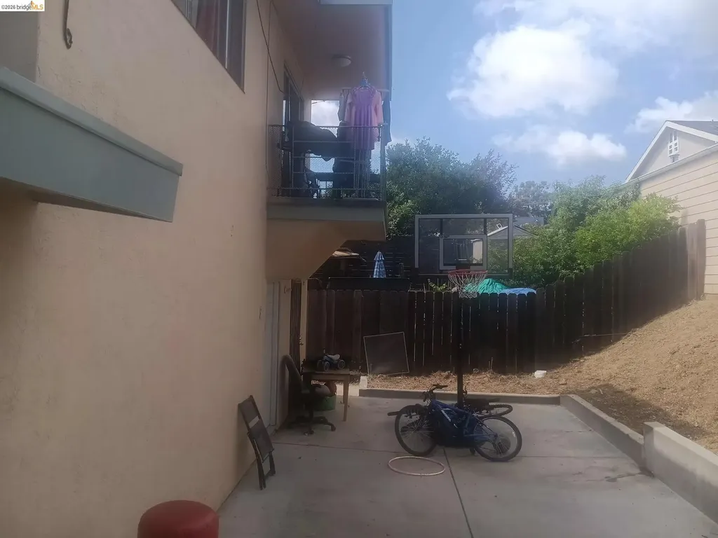 3434 California Street Oakland CA 94602