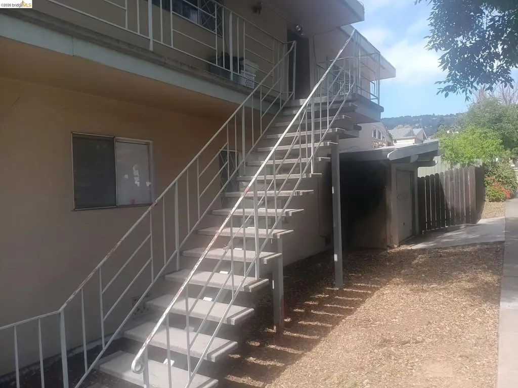 3434 California Street Oakland CA 94602