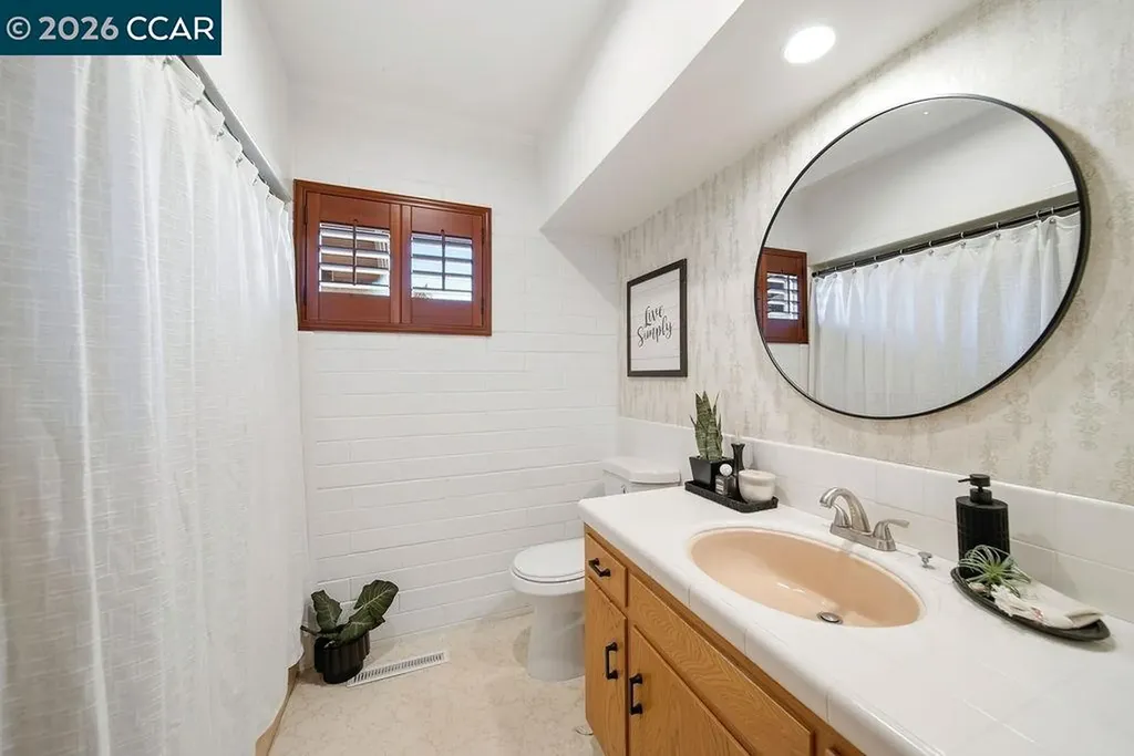 5852 Olinda Road El Sobrante CA 94803