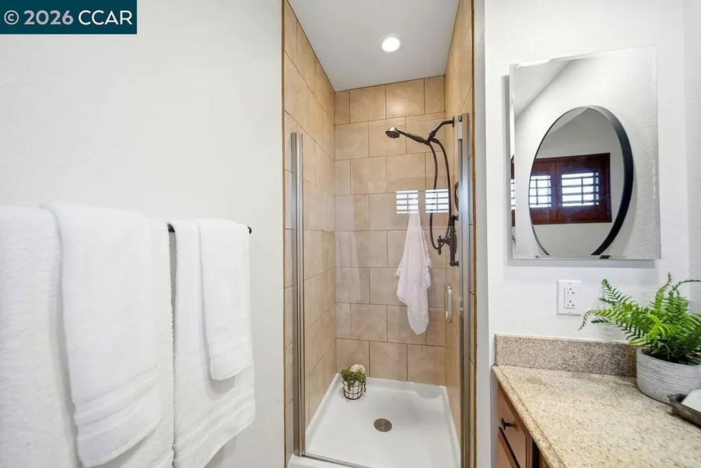5852 Olinda Road El Sobrante CA 94803