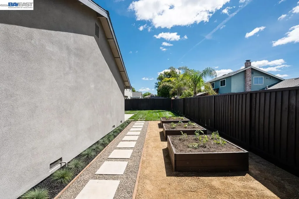 5569 Haggin Oaks Avenue Livermore CA 94551