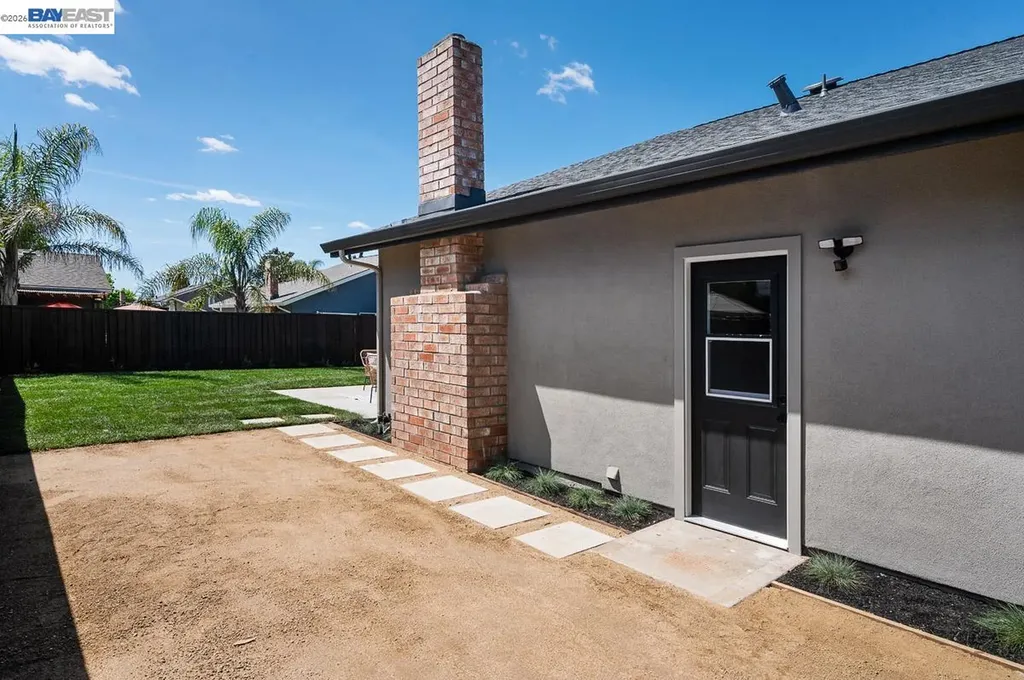 5569 Haggin Oaks Avenue Livermore CA 94551