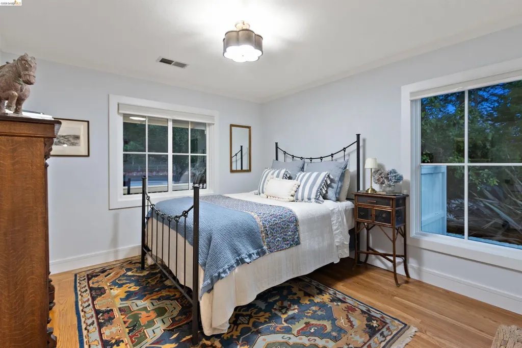 12 Woodland Road Orinda CA 94563