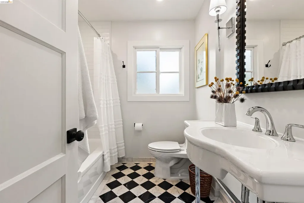 12 Woodland Road Orinda CA 94563