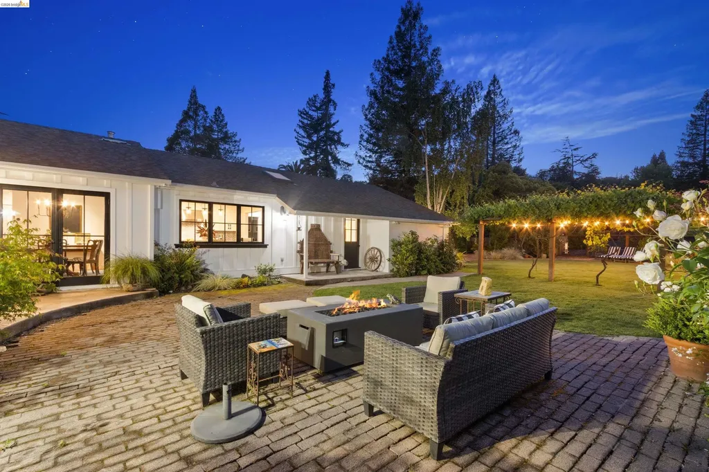 12 Woodland Road Orinda CA 94563
