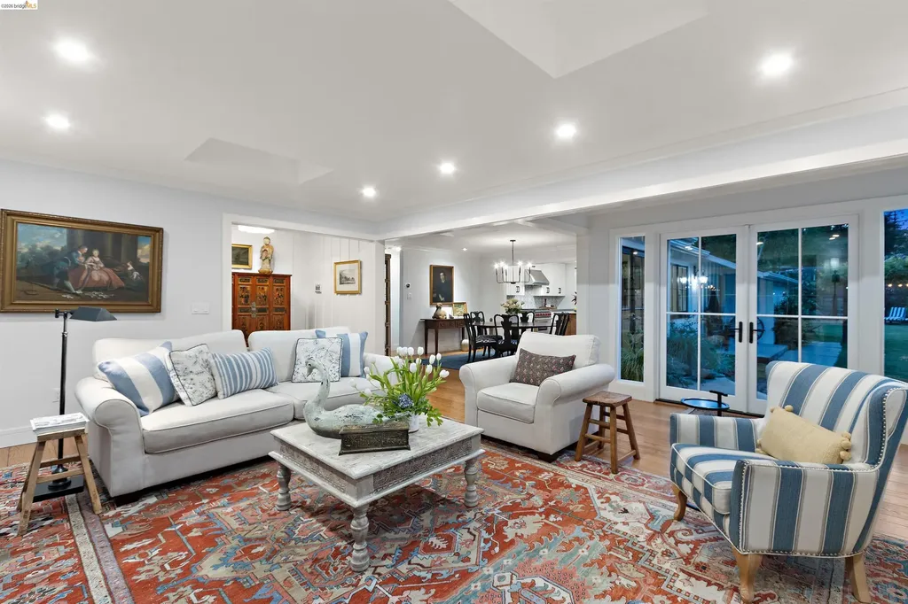 12 Woodland Road Orinda CA 94563