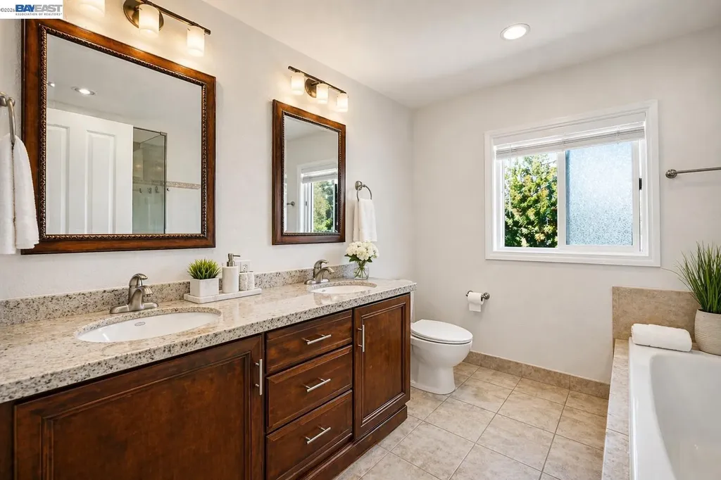 17676 Garland Court Castro Valley CA 94546