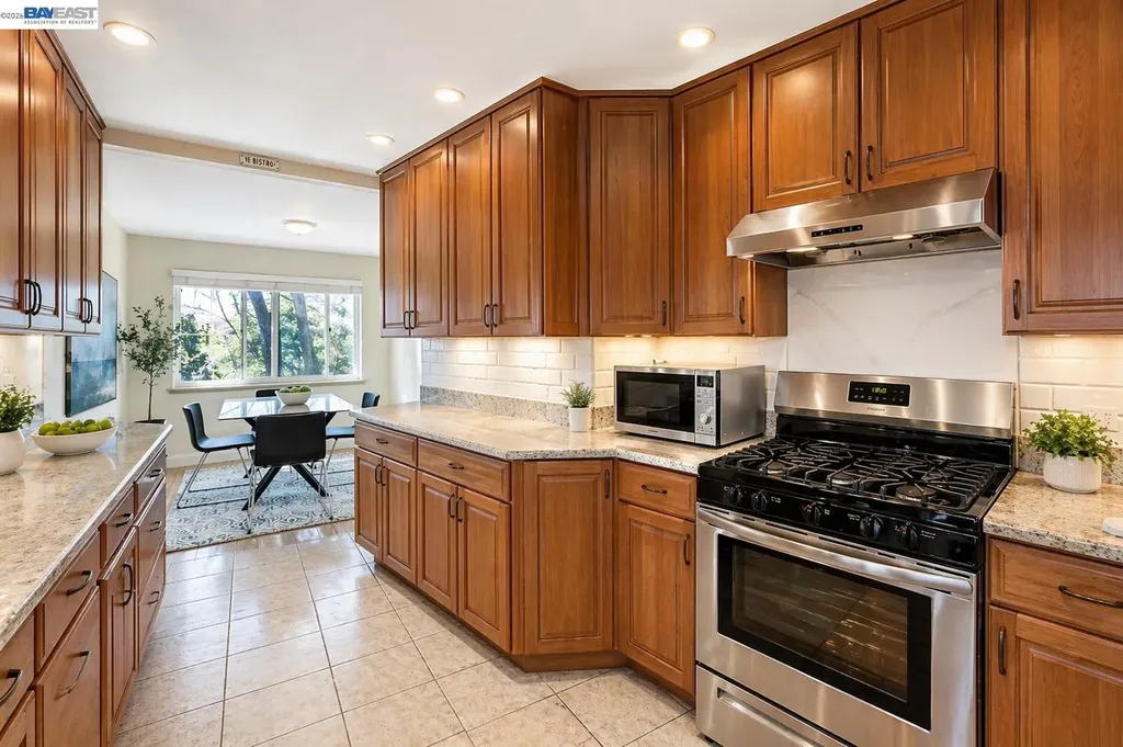 17676 Garland Court Castro Valley CA 94546